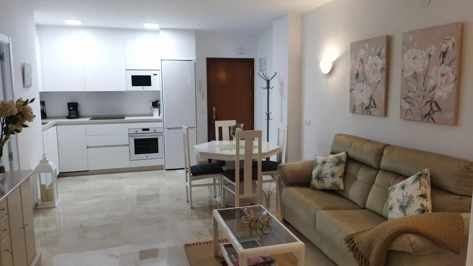 Beautiful Suite, Ideal Familias, Palm Beach Fuengirola Spain
